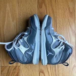 🏀Nike Grey & White Air Jordan Flight (11) Sneakers🏀